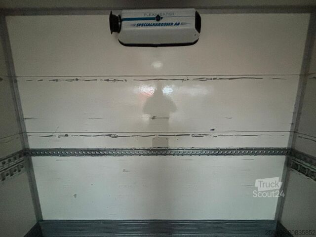 Box body Mercedes-Benz Atego 1223 4x2 BOX HEATING / BOX L=7582 mm