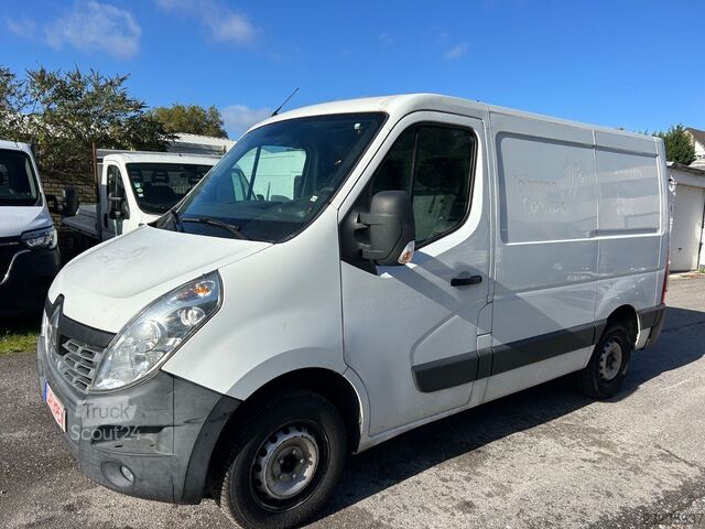 Slēgtais furgons RENAULT Master Kasten L1H1*dCi130*Klima*Navi*Regale
