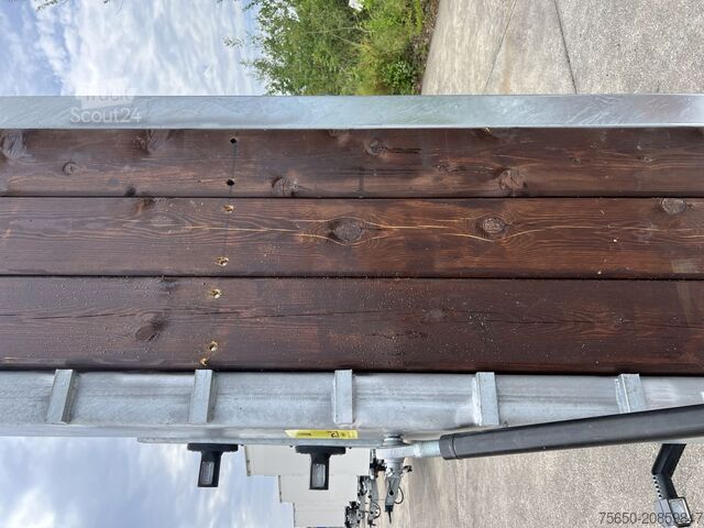 Alacsony rakodószintű pótkocsi Möslein T 3-8,20 P VB H1  3 Achs Tieflader mit gerader Ladefläche 8,20 m, Neufahrzeug