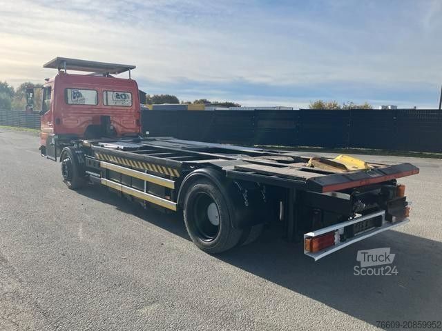 Değiştirilebilir kasalı kamyon WBH 25