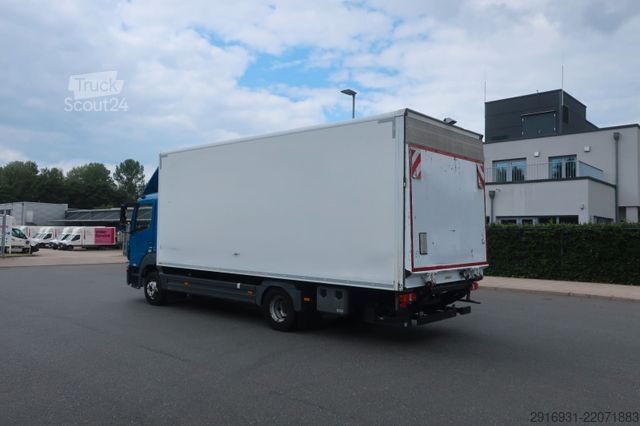 Dobozos teherautó MERCEDES-BENZ Nr. W139 Atego 1268 1.Hand / Luft / Ladeboard /