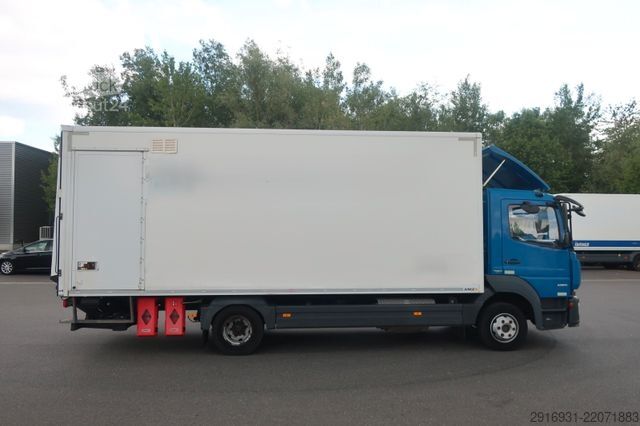 Dobozos teherautó MERCEDES-BENZ Nr. W139 Atego 1268 1.Hand / Luft / Ladeboard /