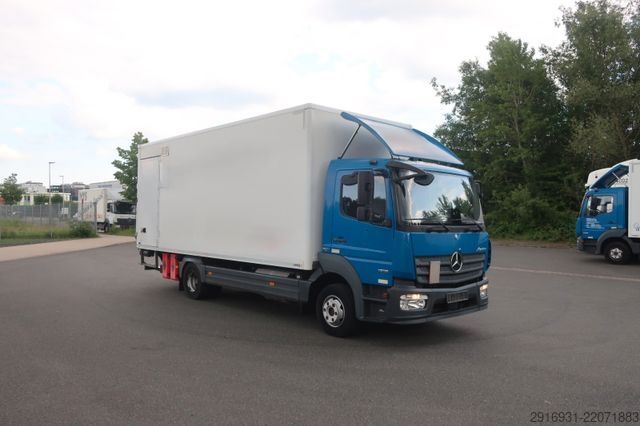 Dobozos teherautó MERCEDES-BENZ Nr. W139 Atego 1268 1.Hand / Luft / Ladeboard /