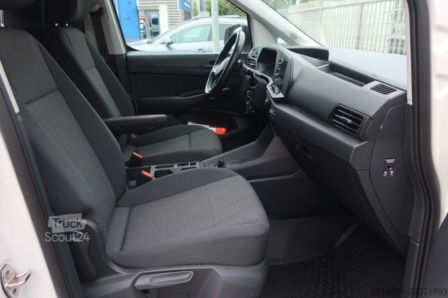 Dobozos furgon VOLKSWAGEN Nr:B53 Caddy Maxi 1.Hand / ACC / Aut. / Kamera