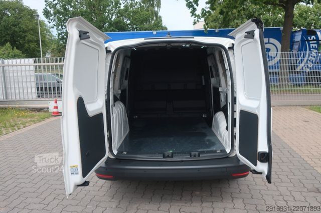 Dobozos furgon VOLKSWAGEN Nr:B53 Caddy Maxi 1.Hand / ACC / Aut. / Kamera
