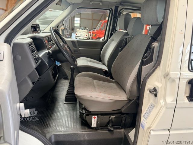 Obytný vůz VOLKSWAGEN T4 2.5 TDI Syncro 4x4 7 Sitzer1. Hand