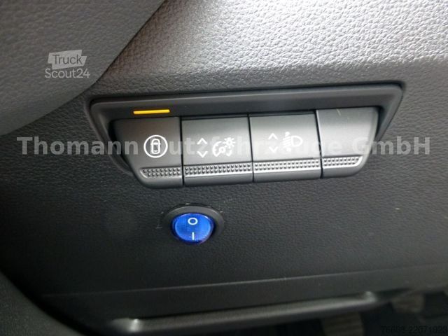 Tentinė furgonė RENAULT NEW Master Pritsche Plane Schlafkabine