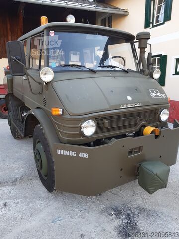 Dragfordon / Flygplansbogserare Mercedes-Benz Unimog 406