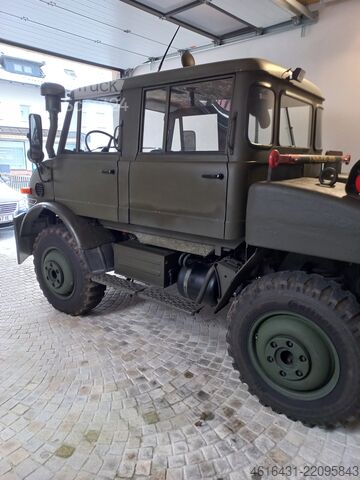 Dragfordon / Flygplansbogserare Mercedes-Benz Unimog 406