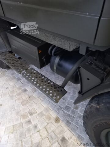 Dragfordon / Flygplansbogserare Mercedes-Benz Unimog 406