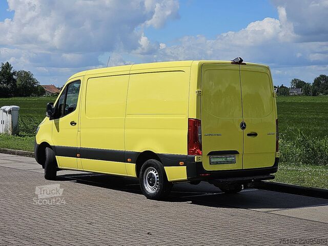 Yüksek tavanlı istasyon vagonu MERCEDES-BENZ SPRINTER 314 L2H1 RWD Mbux AC!