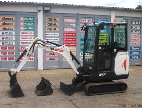 Kompaktilastaaja Bobcat E 17 ** 3x Löffel **
