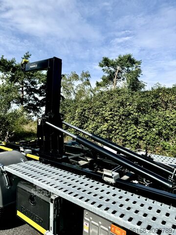 камион с кука Telehoist Fuso Fuso Canter 7C18 Abrollkipper 2026