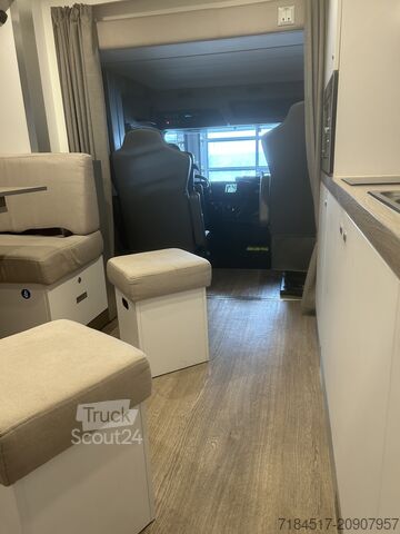 Autorulotă pentru cai Daimler Actros