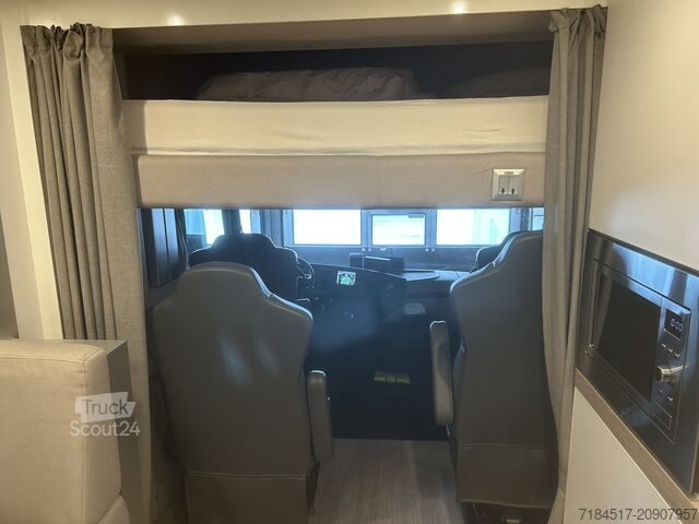 Autorulotă pentru cai Daimler Actros