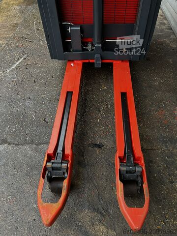 Hochhubwagen Linde D 12