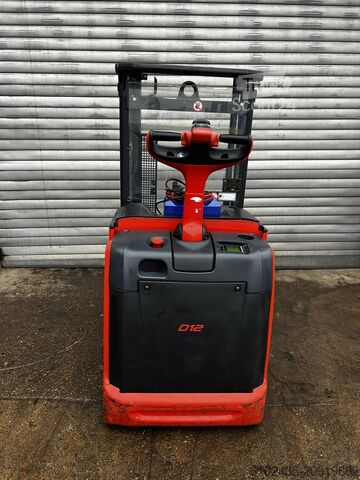 Hochhubwagen Linde D 12