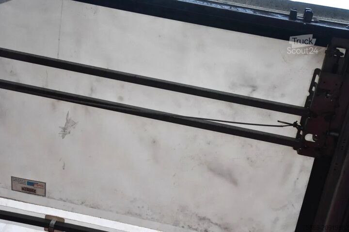 Posuvné plachty Kögel S24-1 SLIDING CURTAINS/ROOF - DRUM BRAKES - GOO...