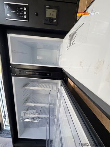 Integriertes Wohnmobil SUNLIGHT I 67S Klima Solar, Navi