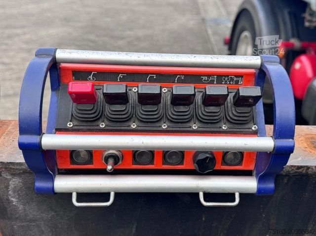 Tippbil MAN TG-M 18.340 4x2  2-Achs Kipper Kran Funk nur 200