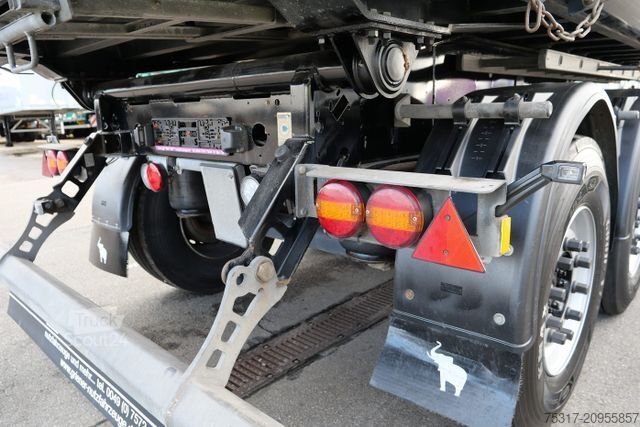 Semi-remorque benne SCHMITZ CARGOBULL SKI 24 SL 9,6/ 55 m³ MULTITÜRE 6300 kg GETREIDE
