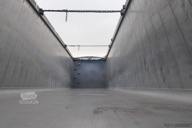 Semi-remorque benne SCHMITZ CARGOBULL SKI 24 SL 9,6/ 55 m³ MULTITÜRE 6300 kg GETREIDE