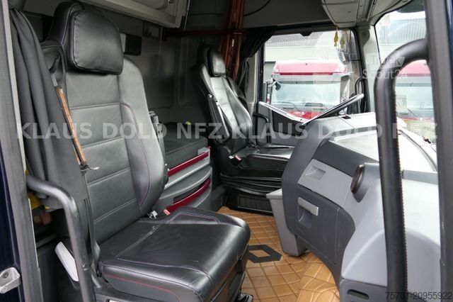 Tractora standard RENAULT T 520 Retarder 2-XL-Tank Standklima Sondermodell