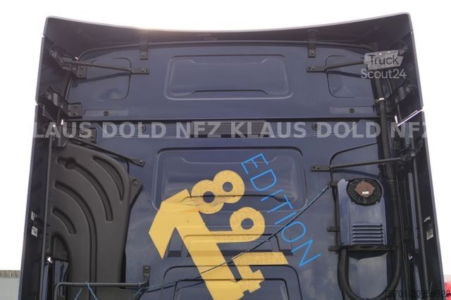 Tractora standard RENAULT T 520 Retarder 2-XL-Tank Standklima Sondermodell