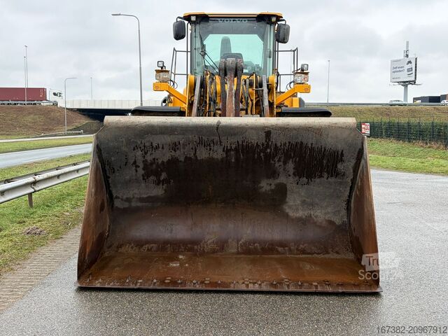 رافعة التحميل Volvo L150H