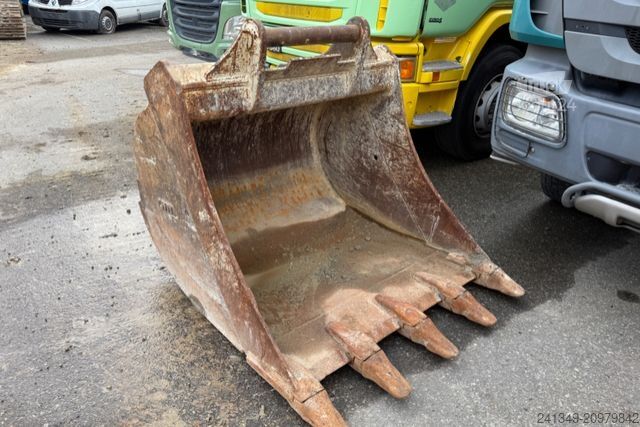 Excavator pe şenile KOMATSU PC210LC-8 Oilquick 2x Schaufeln