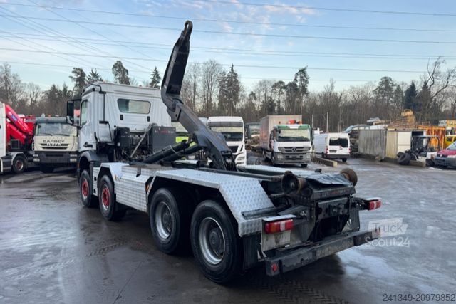 Kampós konténerszállító teherautó MERCEDES-BENZ Arocs 3248 8x4 Hiab 26T
