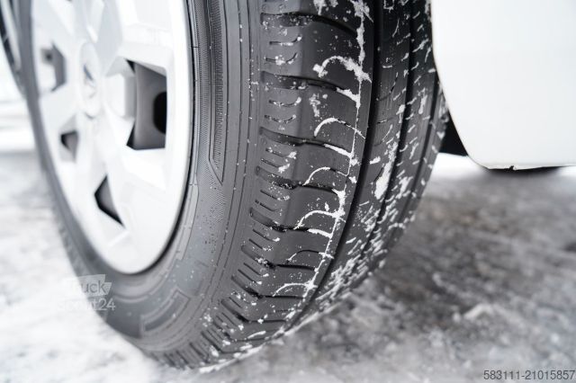 Minibus RENAULT TRAFIC III / BUS / 9 MIEJSC  / PIERWSZY W?A?CICI