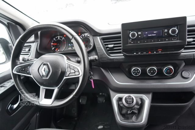 Minibus RENAULT TRAFIC III / BUS / 9 MIEJSC  / PIERWSZY W?A?CICI