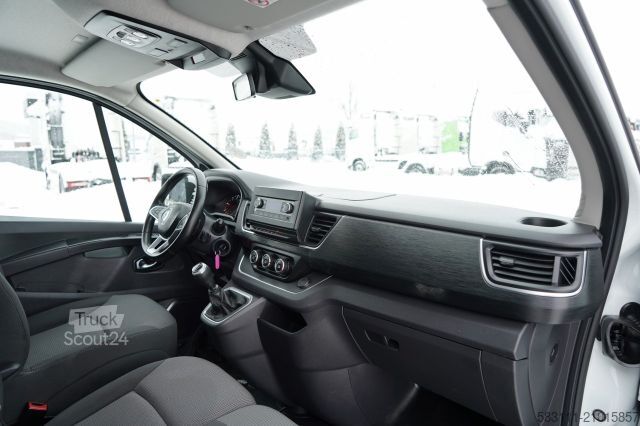 Minibus RENAULT TRAFIC III / BUS / 9 MIEJSC  / PIERWSZY W?A?CICI