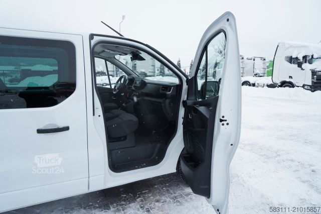 Minibus RENAULT TRAFIC III / BUS / 9 MIEJSC  / PIERWSZY W?A?CICI