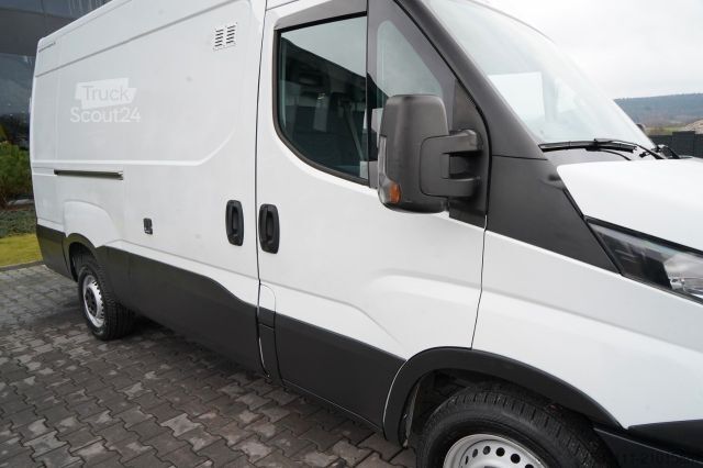 Panel van IVECO DAILY 35-140 /  BLASZAK / MOBILNY WARSZTAT / PRZ