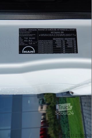 Standard tractor unit MAN TGX 18.480 / HYDRAULIKA / RETARDER / MANUAL /  N