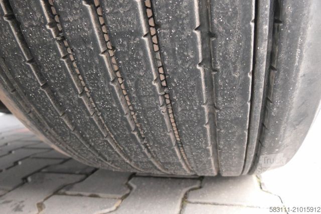 Otvorena poluprikolica sa ceradom KRONE CURTAINSIDER/MEGA/PALLET BOX/LIFTED ROOF & AXLE/