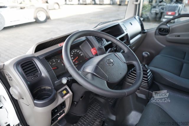 Plate-forme élévatrice sur camion NISSAN CABSTAR / ZWY?KA 16,3 METRÓW / BLI?NIAK / UD?WIG