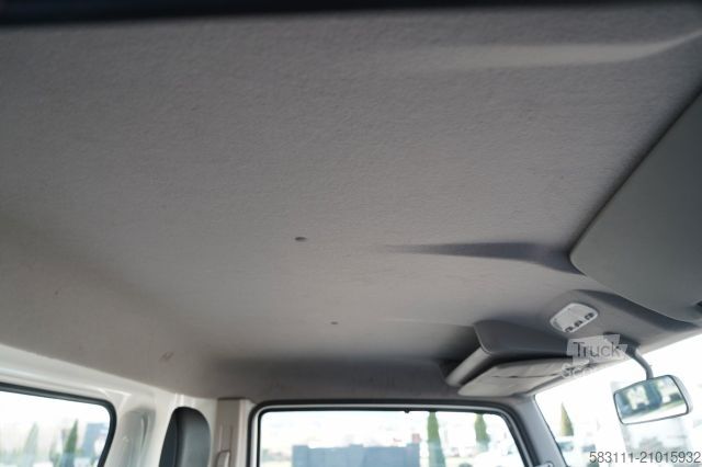 Plate-forme élévatrice sur camion NISSAN CABSTAR / ZWY?KA 16,3 METRÓW / BLI?NIAK / UD?WIG