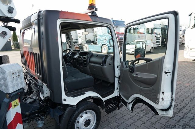 Plate-forme élévatrice sur camion NISSAN CABSTAR / ZWY?KA 16,3 METRÓW / BLI?NIAK / UD?WIG