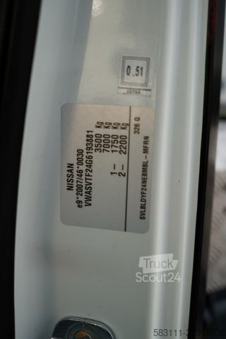 Plate-forme élévatrice sur camion NISSAN CABSTAR / ZWY?KA 16,3 METRÓW / BLI?NIAK / UD?WIG