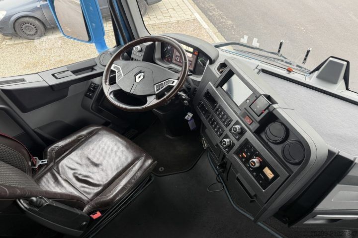 Standaard trekker Renault T520 6x2 Kipphydraulik / Swiss-Vehicle