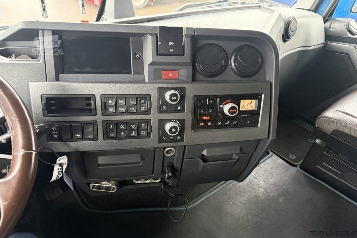 Standaard trekker Renault T520 6x2 Kipphydraulik / Swiss-Vehicle