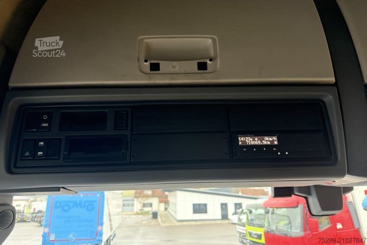 Standaard trekker Renault T520 6x2 Kipphydraulik / Swiss-Vehicle