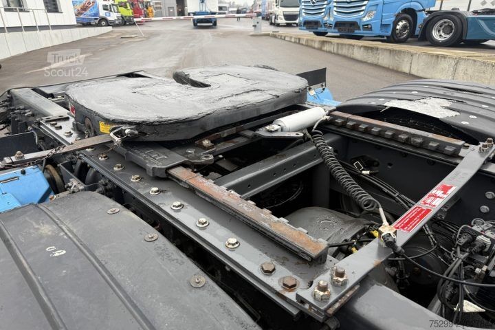 Standaard trekker Renault T520 6x2 Kipphydraulik / Swiss-Vehicle