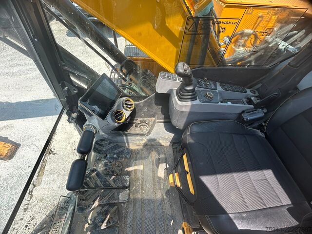 Excavator pe șenile JCB 140X LC