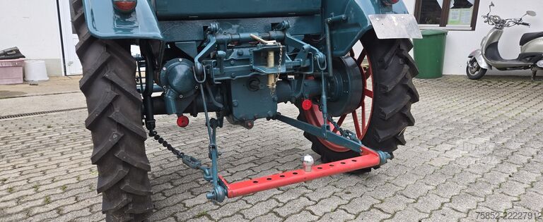 трактор Hanomag R12 Doppelsitzbank