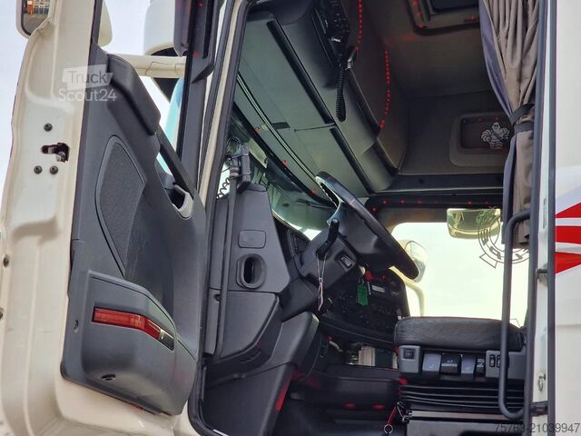 Transport réfrigéré/congélé Scania R620-V8 Highline 6x4 - Bussbygg box with heater...