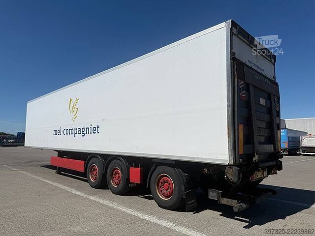 Jäähdytetyt/pakastetut kuljetukset Krone Refrigerated trailer / Kühlauflieger